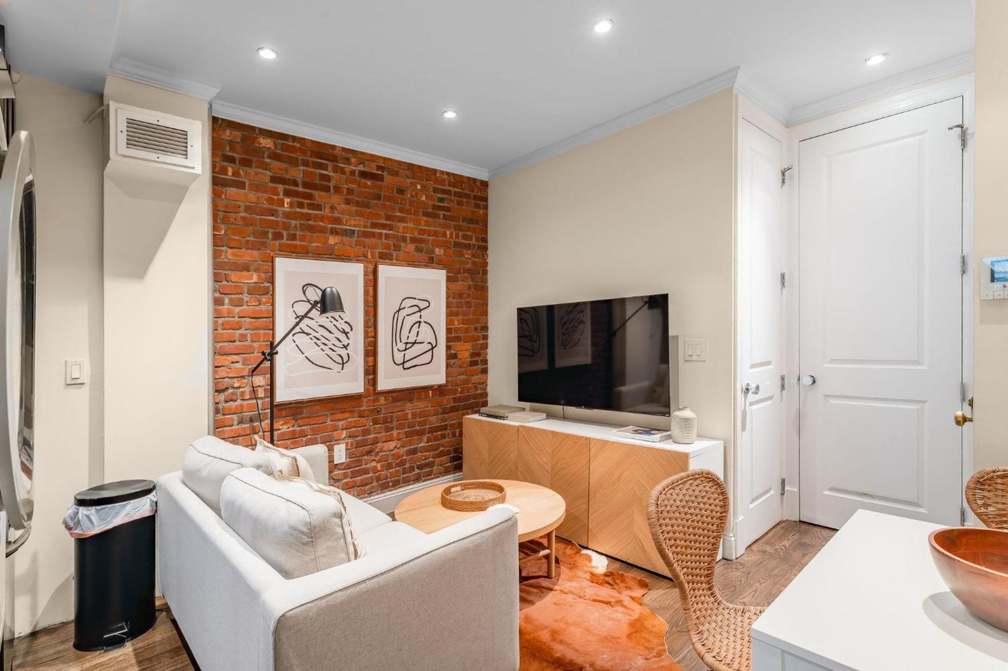 Appartamento Modern And Charming 3br 1ba Steps From Park